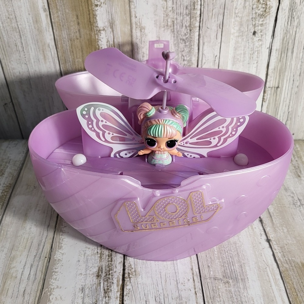 LOL Surprise Playset with Doll Lil Sis Lil Angel Pet Wings Accessories